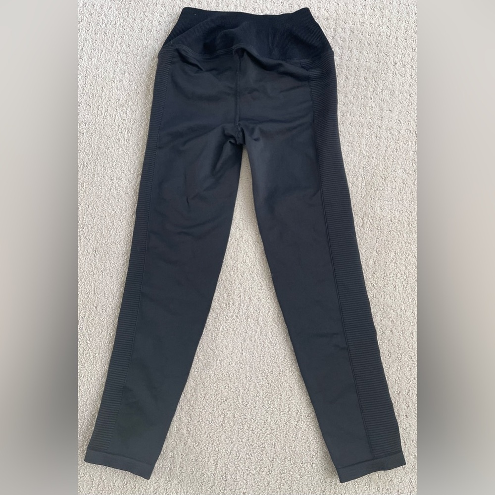 Aerie Offline Women’s Black Moto-Style Leggings - Size M